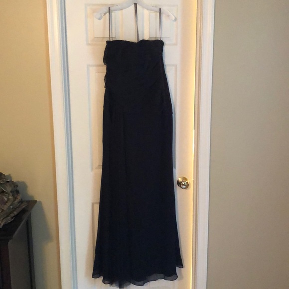 Gown - Picture 2 of 3